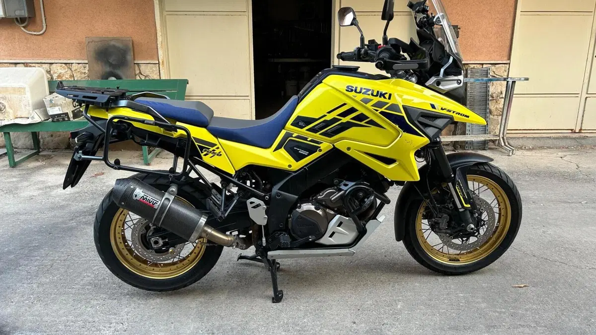 Suzuki V-Strom 1050XT (2020 - 23)  (2)