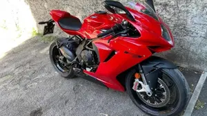 MV Agusta F3 800 Rosso (2021 - 23)  (4)