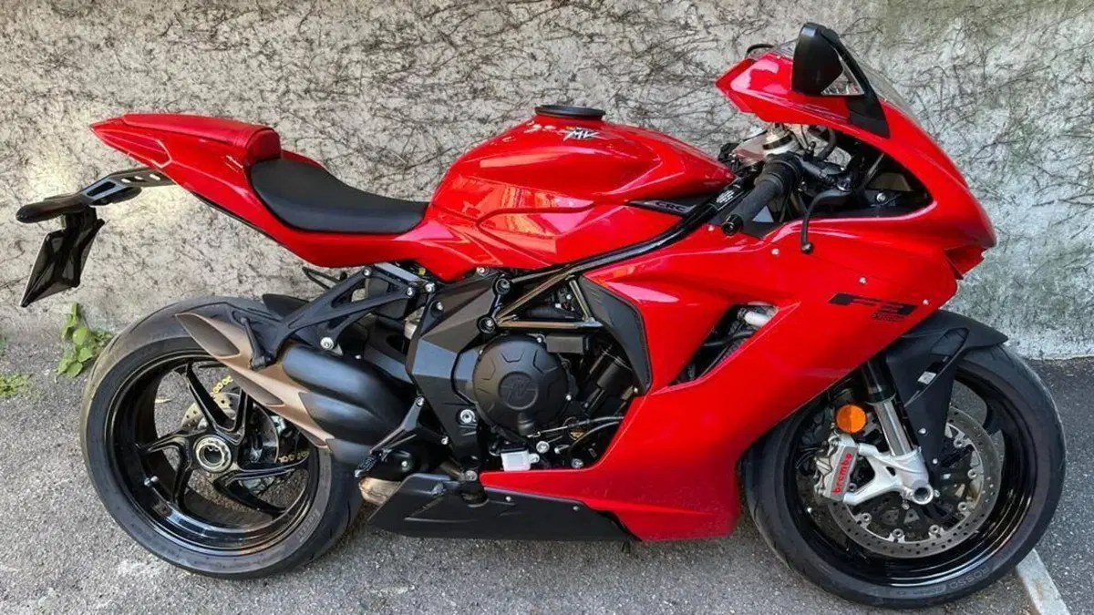 MV Agusta F3 800 Rosso (2021 - 23)  (10)