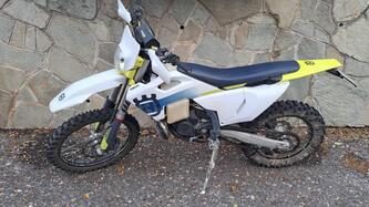 Husqvarna TE 300 (2024)