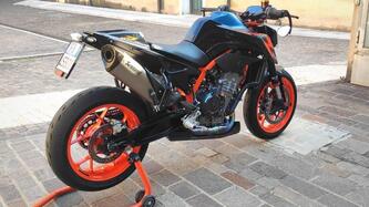 KTM 890 Duke R (2022 - 23) usata