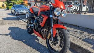 Triumph Street Triple R (2009 - 12) 