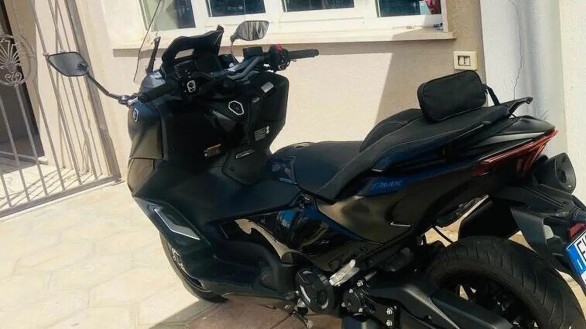 Yamaha T-Max 560 Tech Max (2022 - 24)  (3)