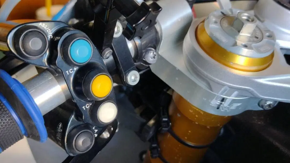 Bmw S 1000 RR (2015 - 16)  (11)