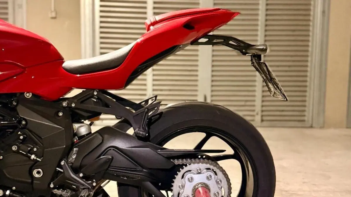 MV Agusta F3 800 Rosso (2021 - 23)  (4)