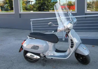 Vespa GTS 300 Hpe Super Tech (2019) - Annuncio 9870899