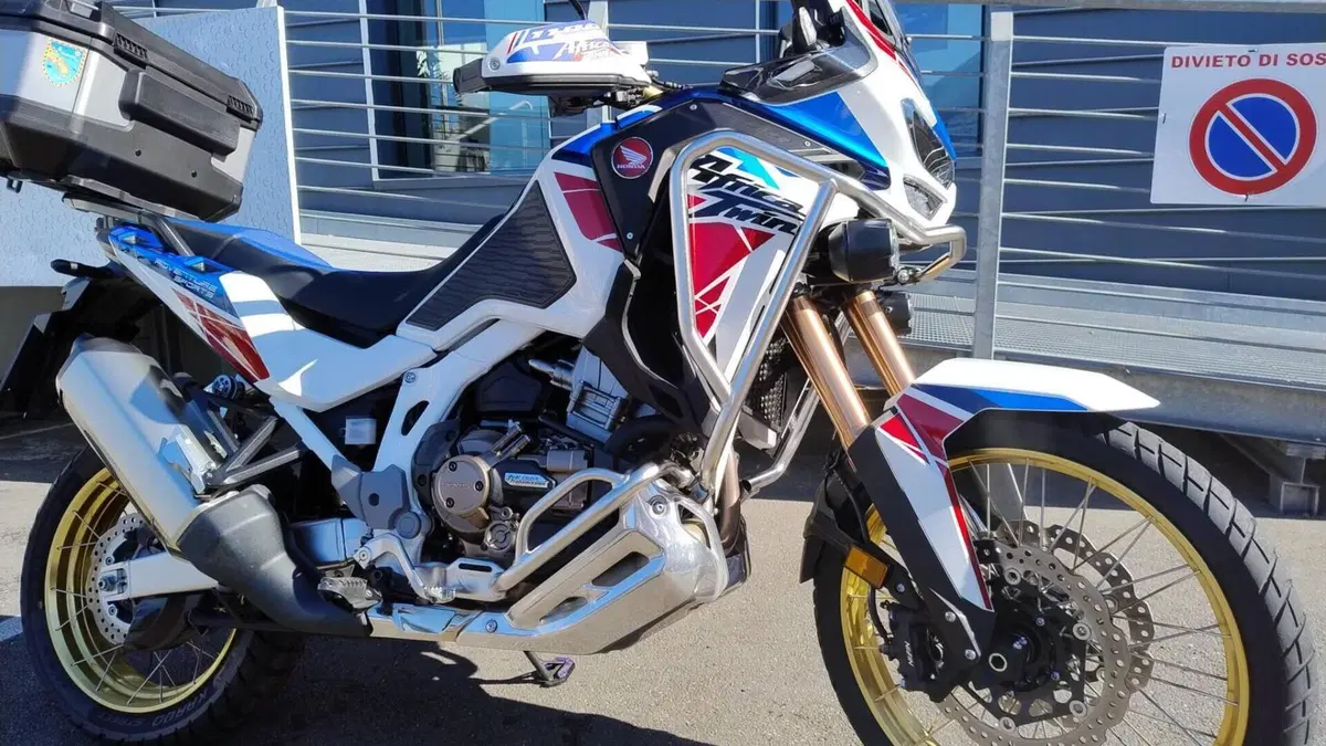 Honda Africa Twin CRF 1100L Adventure Sports DCT Travel Edition (2022 - 23)  (2)