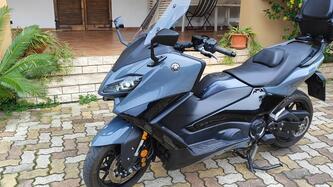 Yamaha T-Max 560 (2022 - 24) usata