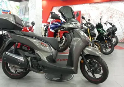 Honda SH 300 i Sport ABS (2018 - 20) - Annuncio 9871958