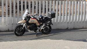 Moto Guzzi V85 TT Travel (2021 - 23) 