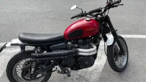 Triumph Scrambler (2006 - 17)  (2)