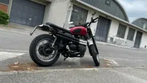 Triumph Scrambler (2006 - 17)  (5)