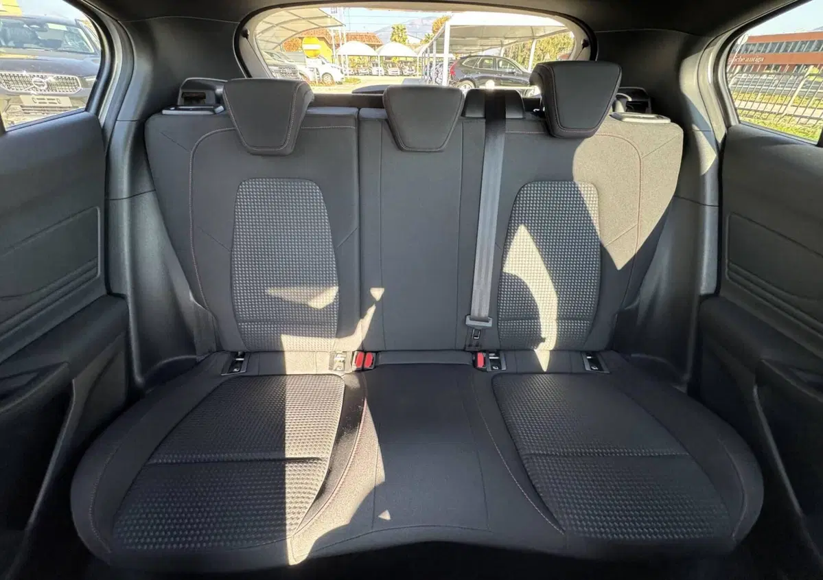 Ford Focus 1.0 EcoBoost Hybrid 125 CV 5p. ST-Line (11)