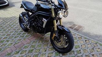Triumph Speed Triple 1050 (2005 - 11) usata