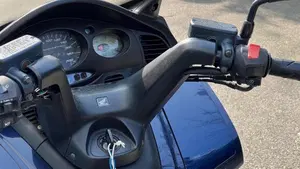 Honda Silver Wing 600 (2001 - 05)  (7)