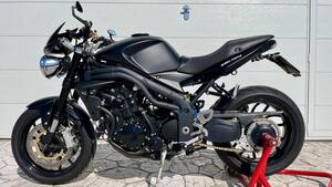 Triumph Speed Triple 1050 (2005 - 11) 