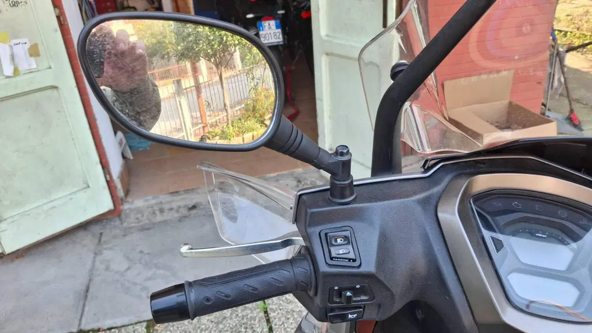 Kymco Agility 300i Noodoe (2021 - 24)  (2)
