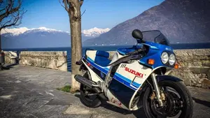 Suzuki   (7)