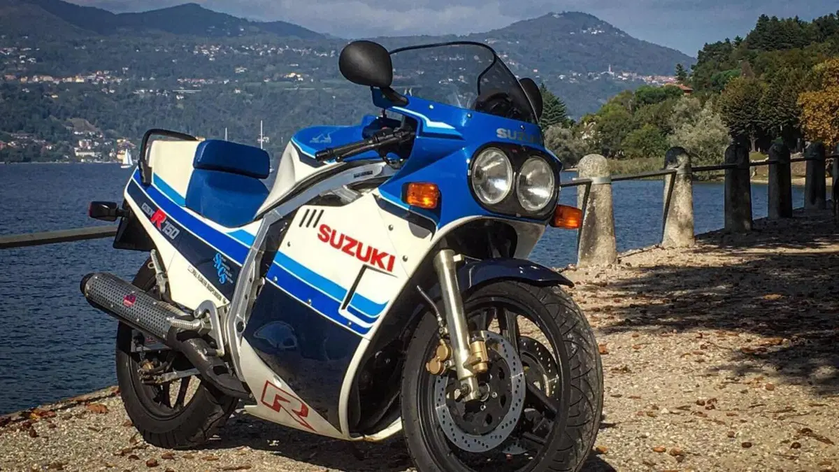 Suzuki   (9)