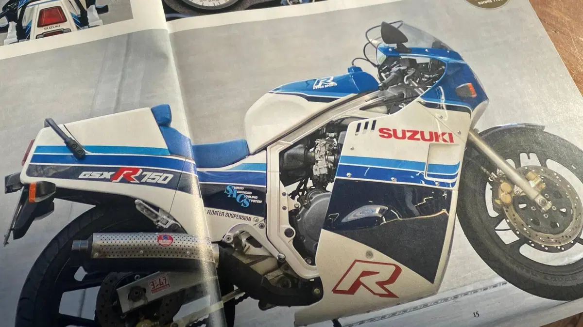 Suzuki   (12)