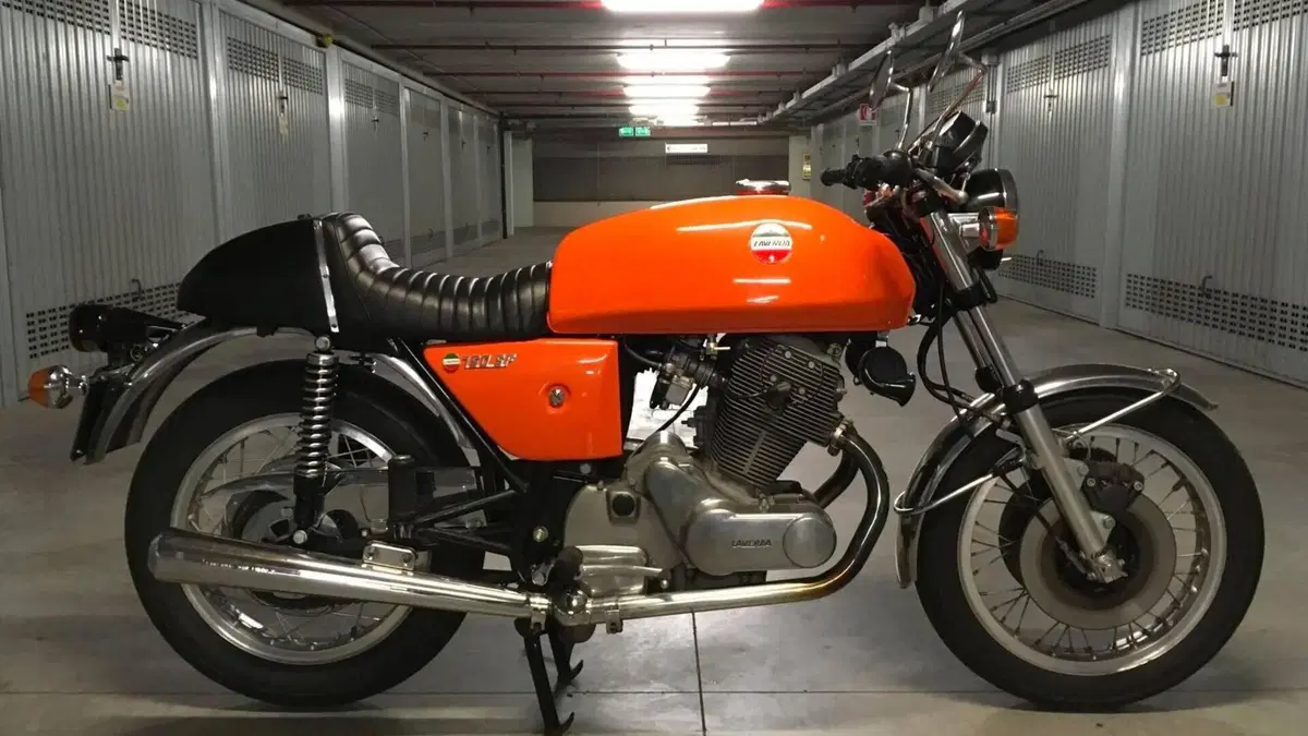 Laverda   (6)