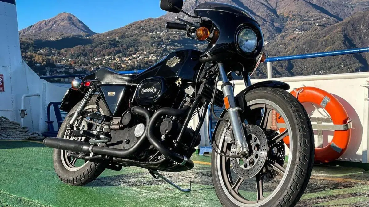 Harley-Davidson   (4)