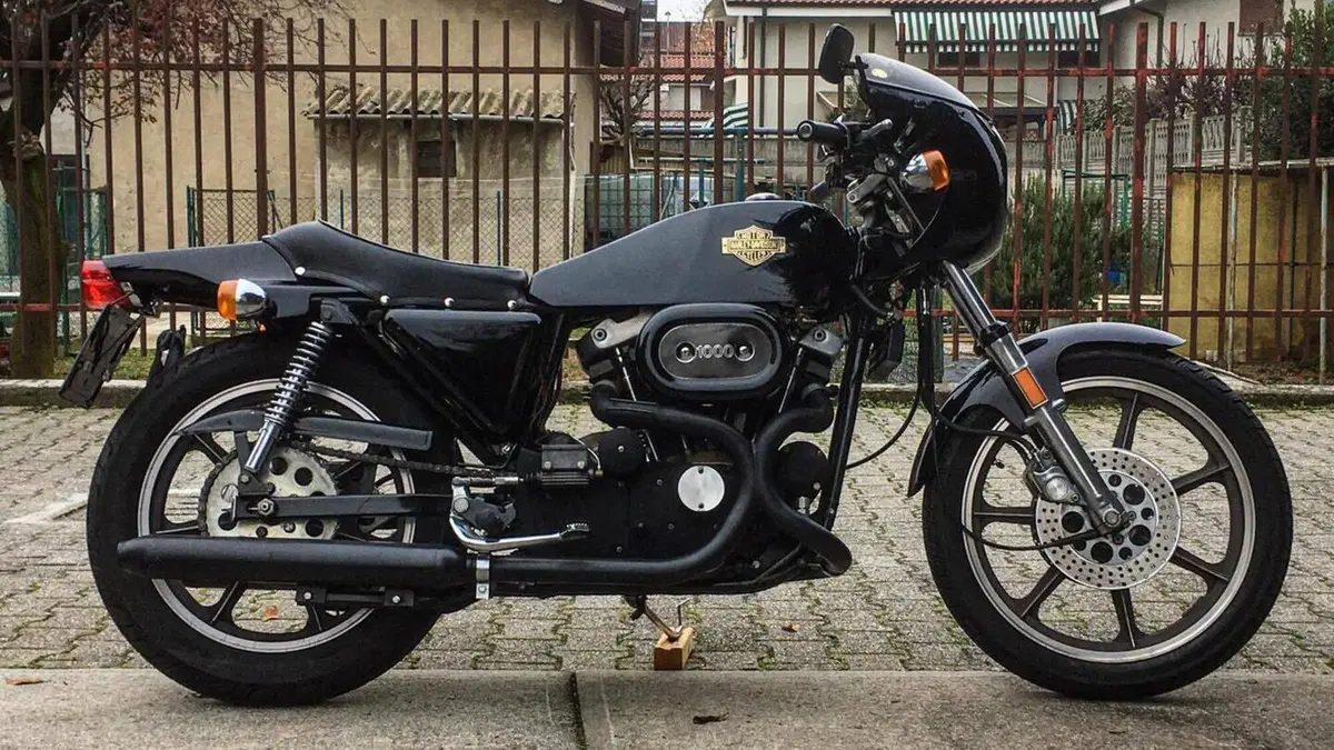Harley-Davidson   (11)
