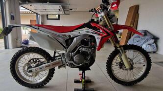 Honda CRF 250 R (2014) usata