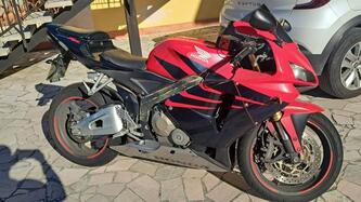 Honda CBR 600 RR (2005 - 06) usata
