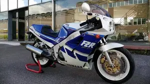 Yamaha   (2)
