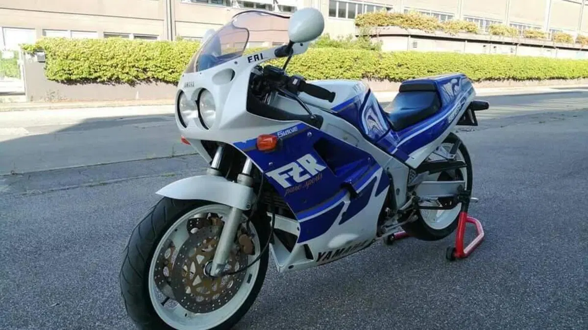 Yamaha   (6)