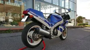 Yamaha   (8)