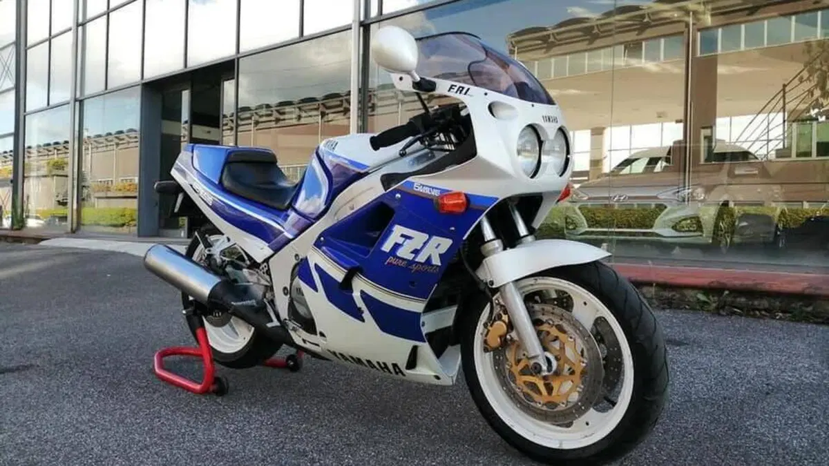 Yamaha   (10)
