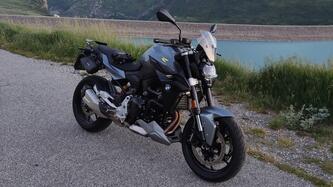 Bmw F 900 R (2021 - 24) usata