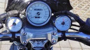 Yamaha V-Max 1200  (5)