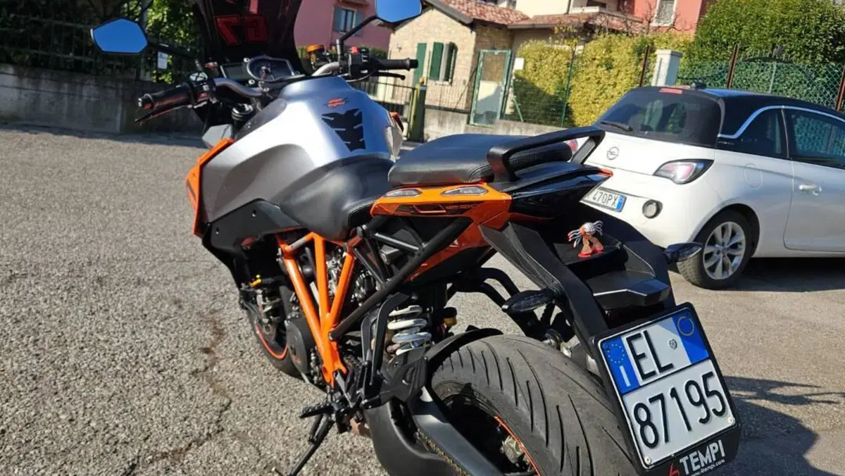KTM 1290 Super Duke GT ABS (2016 - 18)  (5)