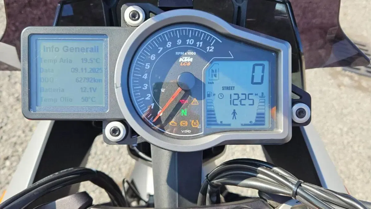 KTM 1290 Super Duke GT ABS (2016 - 18)  (8)