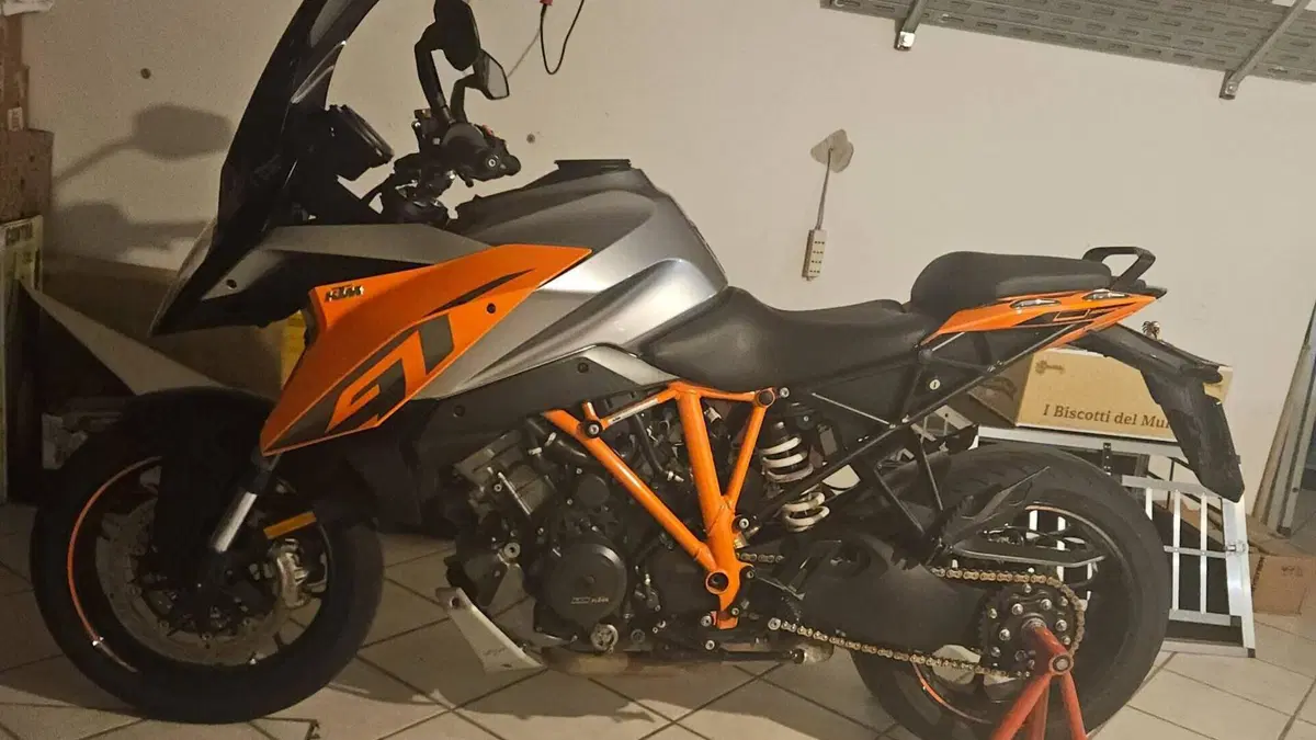 KTM 1290 Super Duke GT ABS (2016 - 18)  (11)