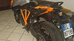 KTM 1290 Super Duke GT ABS (2016 - 18)  (13)