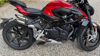 MV Agusta Brutale 1000 RS (2022 - 26) usata
