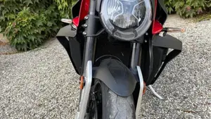MV Agusta Brutale 1000 RS (2022 - 26)  (2)