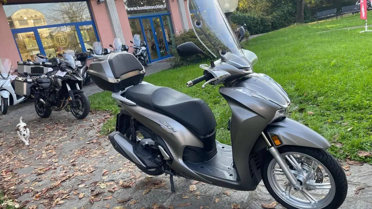 Honda SH 350 (2021 - 24)  (4)