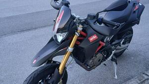 Aprilia Dorsoduro 750 Factory (2010 - 13) 