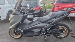Yamaha T-Max 560 Tech Max (2021) 