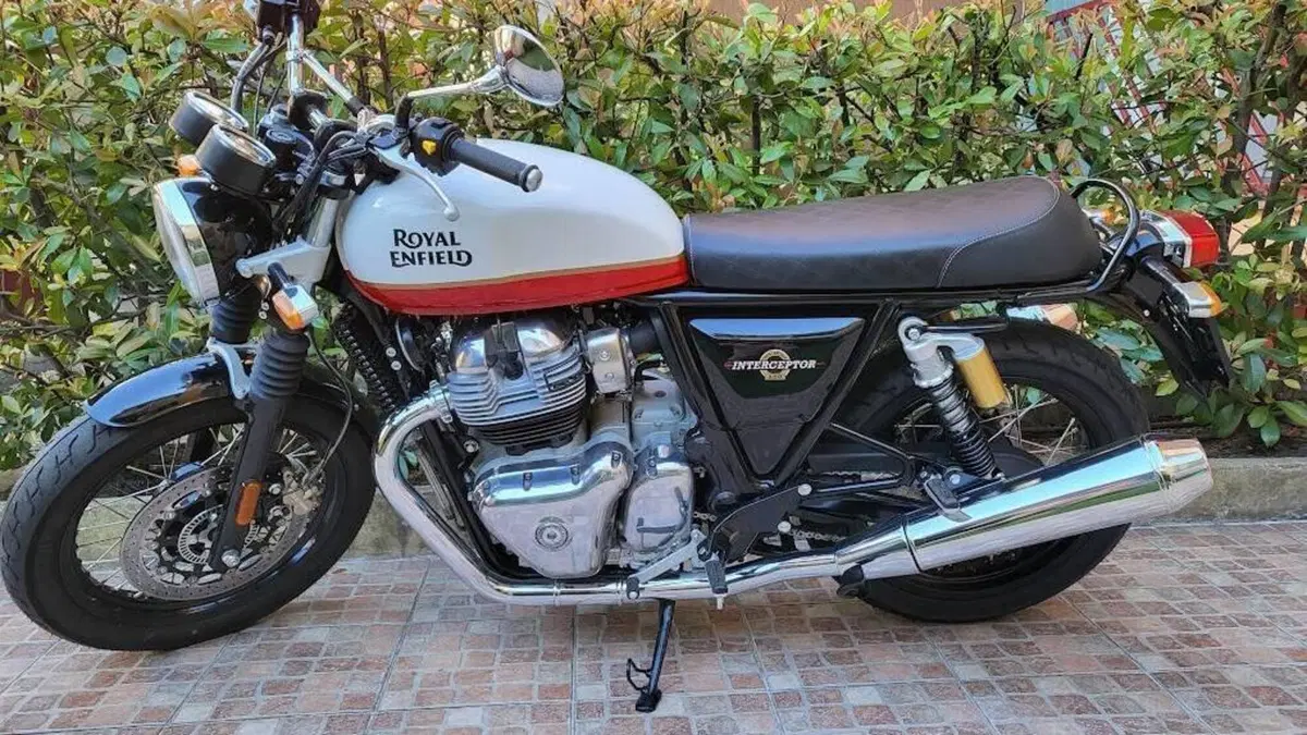 Royal Enfield Interceptor 650 (2021 - 26)  (2)