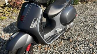 Vespa GTS 300 Super Sport (2017 - 19) usata