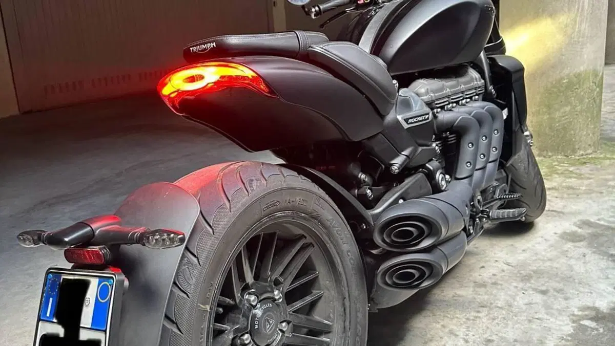 Triumph Rocket 3 R (2021 - 24)  (6)