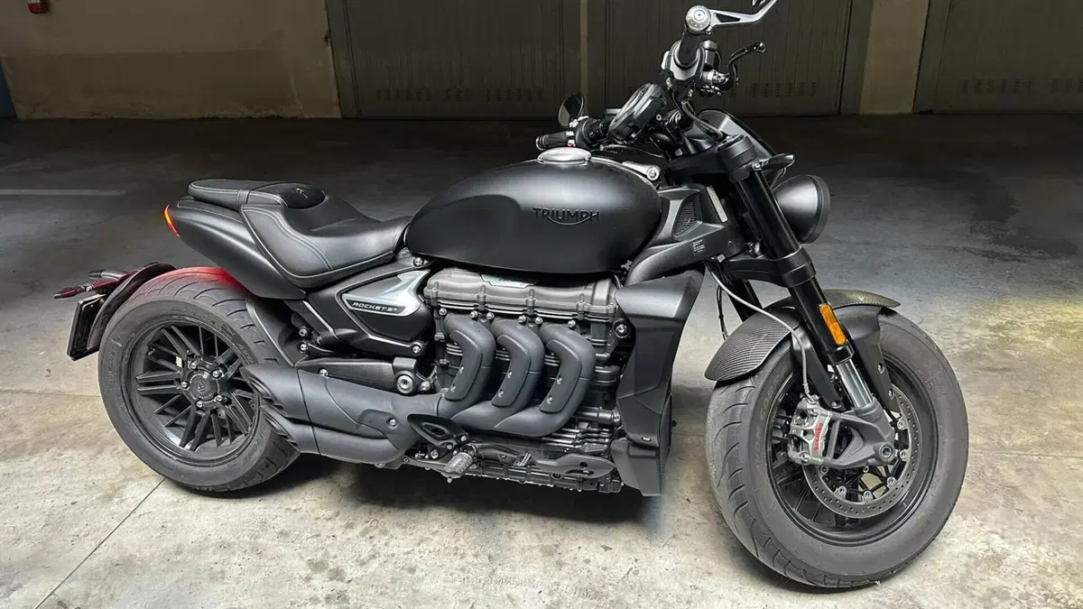Triumph Rocket 3 R (2021 - 24)  (7)