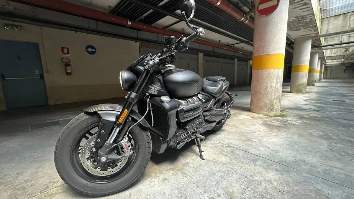 Triumph Rocket 3 R (2021 - 24)  (8)