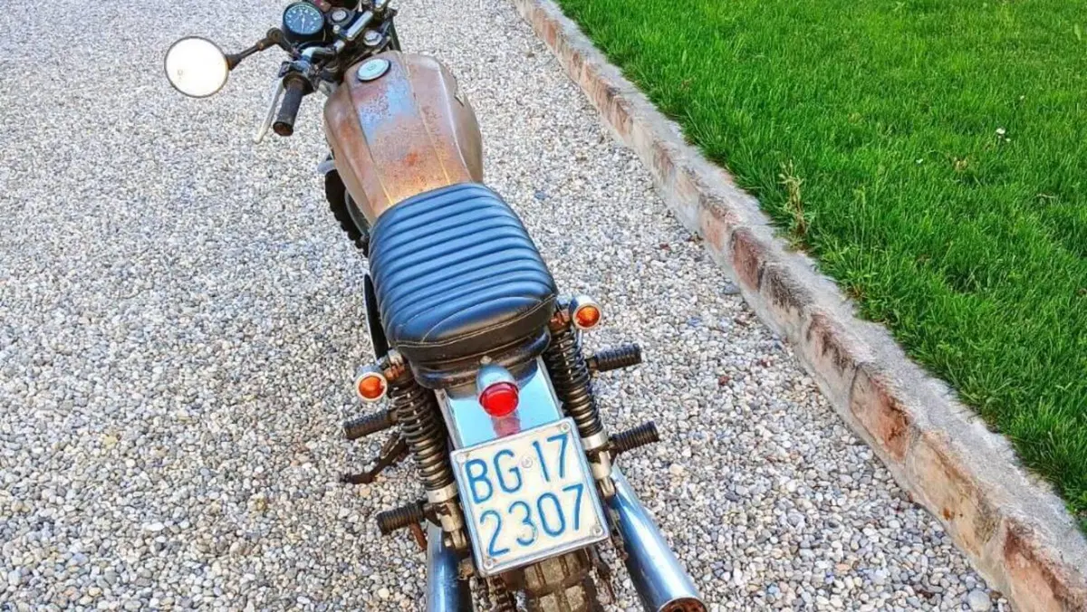 Kawasaki   (4)
